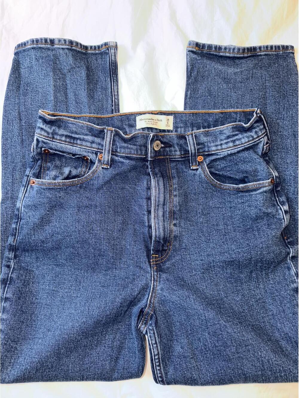 Abercrombie & Fitch The Ankle Straight Ultra High Rise Jeans Blue Size 28/6 - Picture 2 of 4